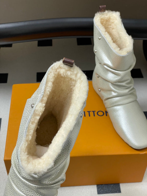 LV 25Fw Nomad Slip-on Ankle Boots Flat Silver Grain Leather Wool-lined 534593