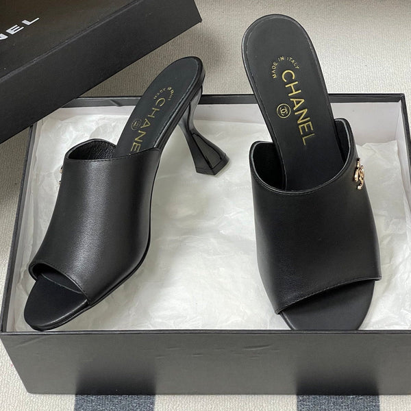 CC 26 Sandale noire agneau 593324