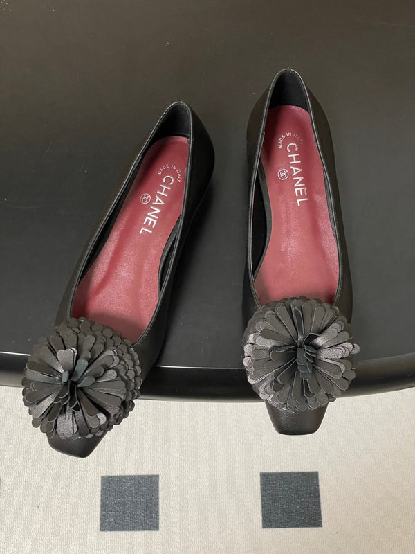CC 26 Ballerines fleur en cuir d'agneau noir 593168