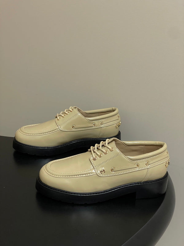 Mocassin à lacets CC 26 en agneau beige 594247