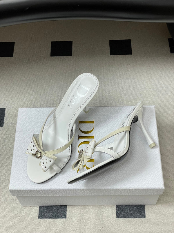 CD 26SS Sandales à talon D'Trick 10 cm Blanc Nœud en peau de mouton 632580