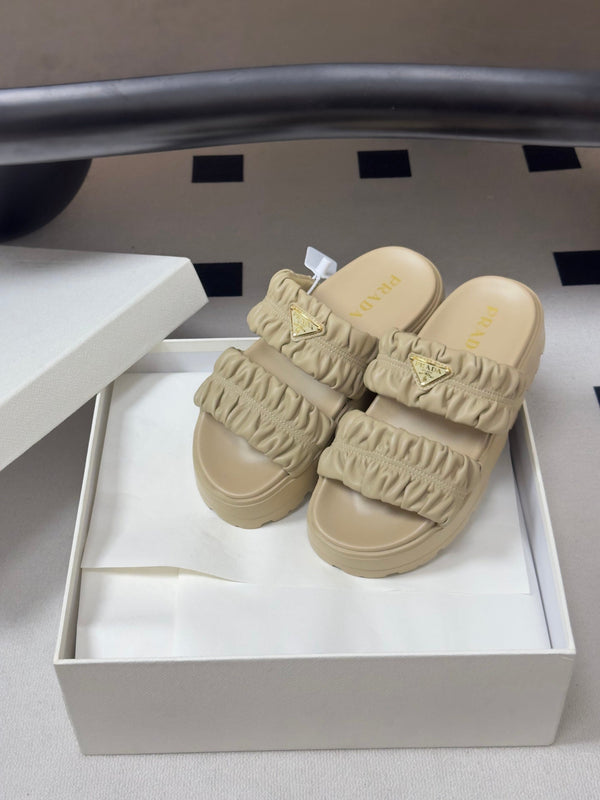Pra 26s Flatform Slides Beige Matelassé Leather 834768