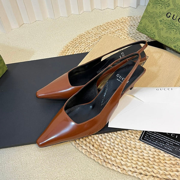 Slingback GG da donna in pelle liscia con logo G color marrone pan di zenzero