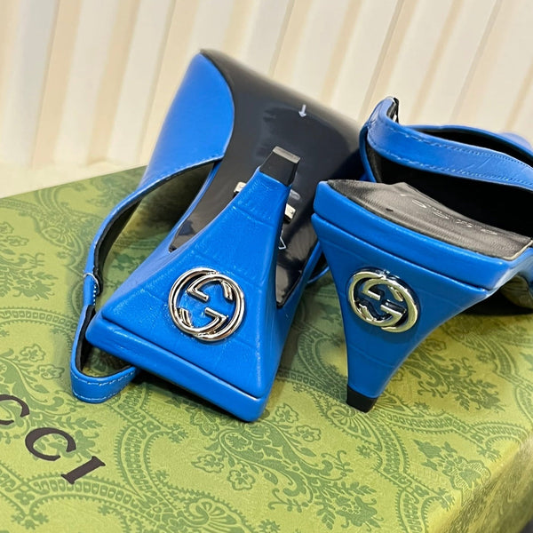 Slingback GG da donna con logo a punta e lettera G in argento, blu azzurro