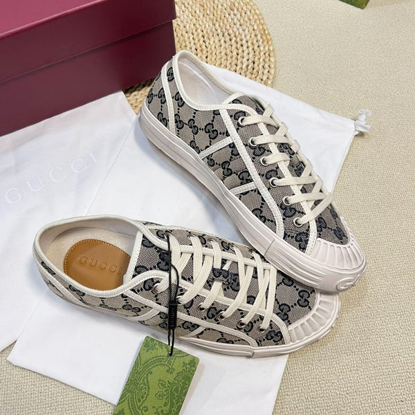 Sneakers GG Julio Canvas Nero Caro