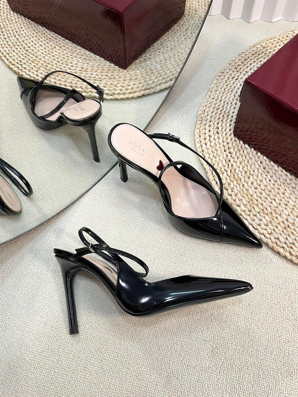 DÉCOLLETÉ ALTO SLINGBACK 10 CM IN PELLE DI VITELLO NERA LUCIDA