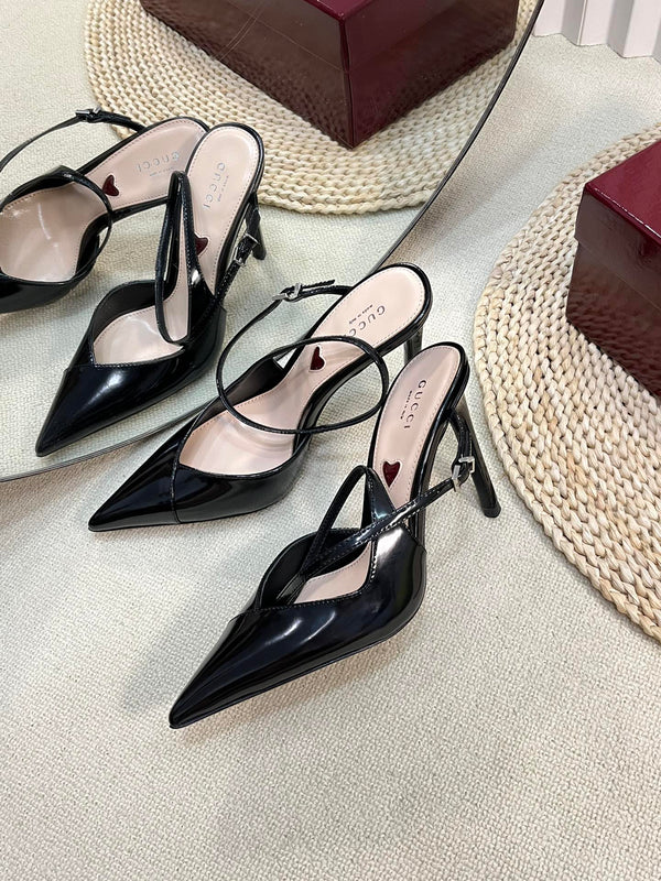 DÉCOLLETÉ ALTO SLINGBACK 10 CM IN PELLE DI VITELLO NERA LUCIDA