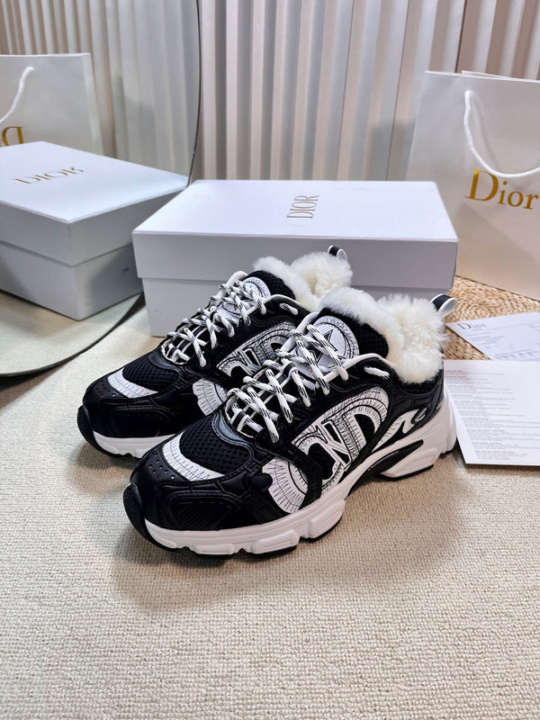 CD Chrono Sneaker In Black Mesh Fabric With Fleece Lining 992620