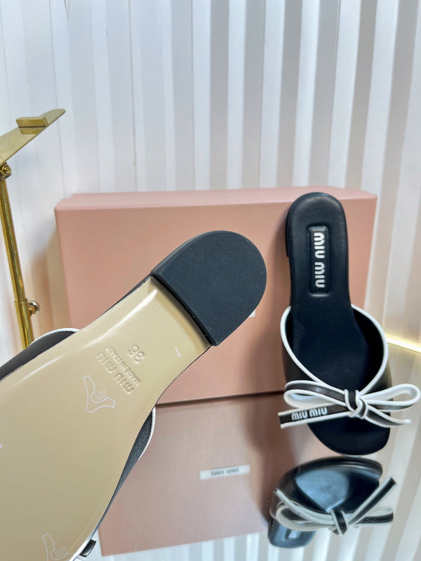 Miu 26s Bow Slippers Black Leather 768206