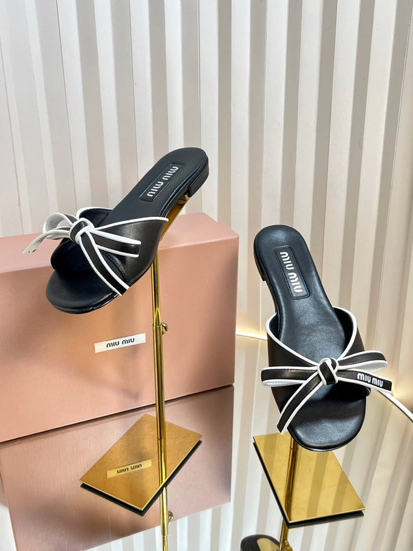 Miu 26s Bow Slippers Black Leather 768206