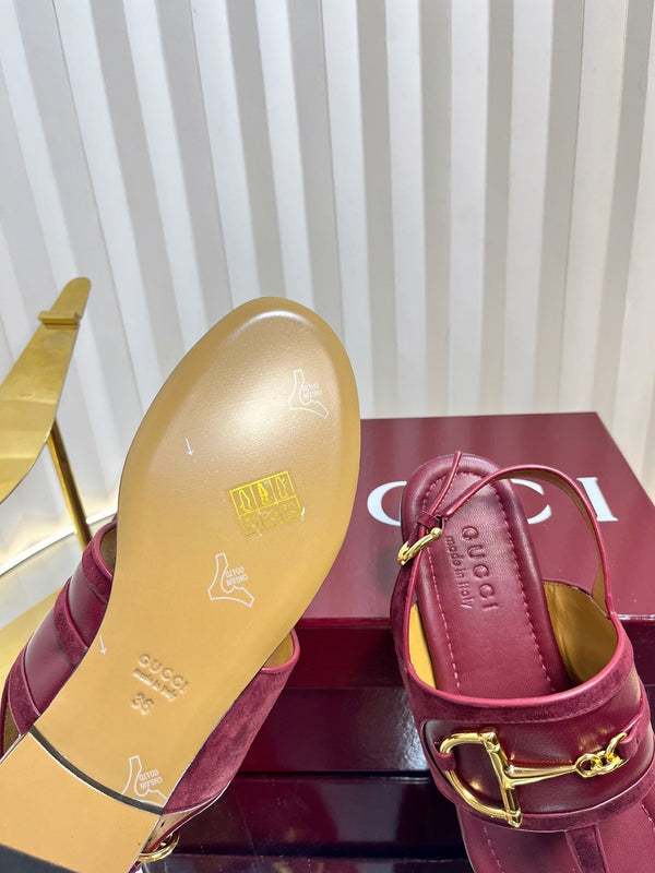 Sandalo infradito GC 25 in pelle scamosciata rossa e pelle di pecora 294657