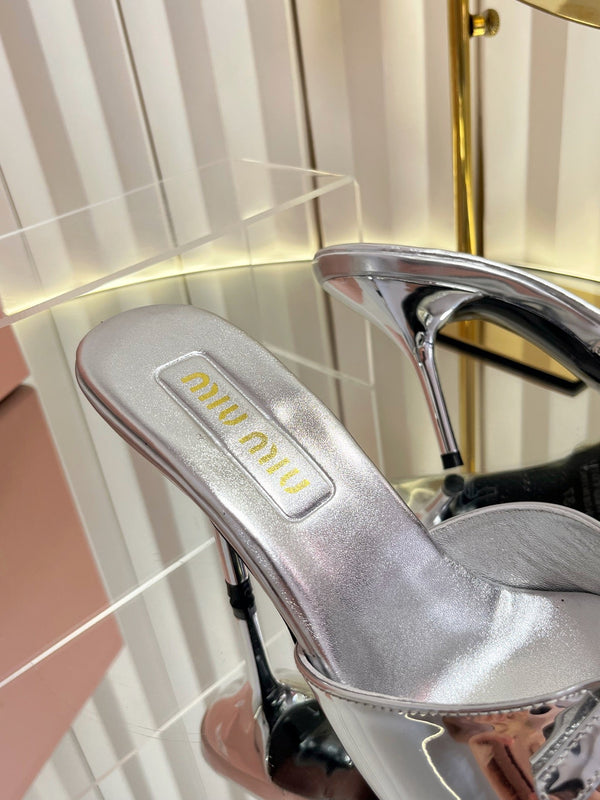 Miu Buckle Mules 75mm Sliver Patent Leather 880203
