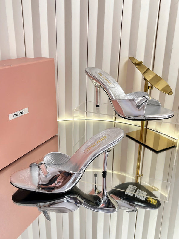 Miu Buckle Mules 75mm Sliver Patent Leather 880203