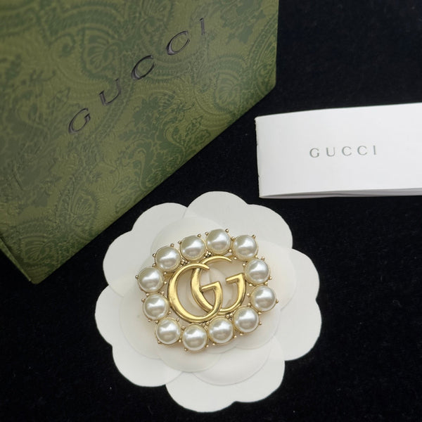 Gucci Brooch Gold 184409