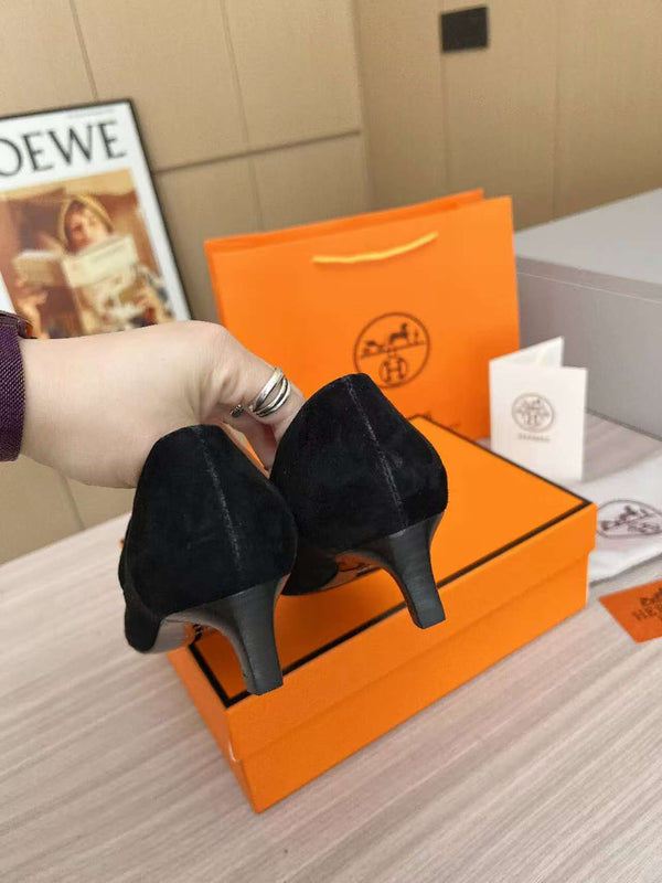 Kiara 40 pump Black Suede 214054