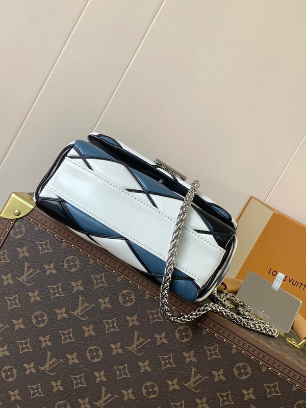 LV WOC Go-14 20cm White Black Blue Sheepskin Metal HW