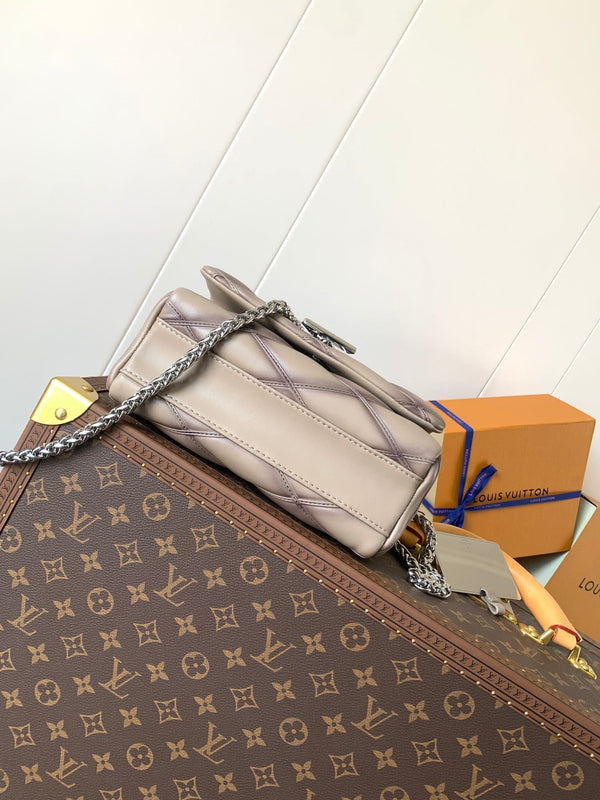LV GO-14 MM 23cm Taupe Gray Lambskin Metal HW