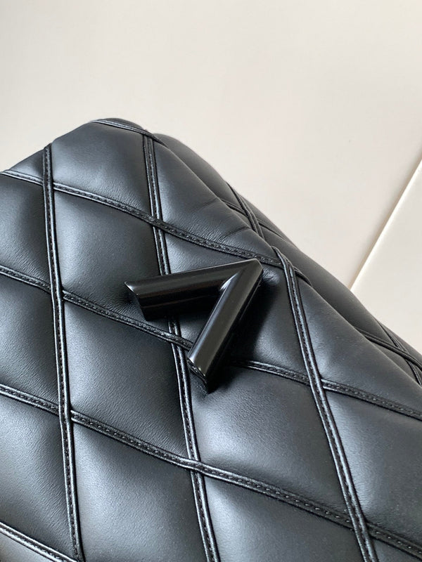 LV GO-14 MM 23cm Black Lambskin Black Metal HW