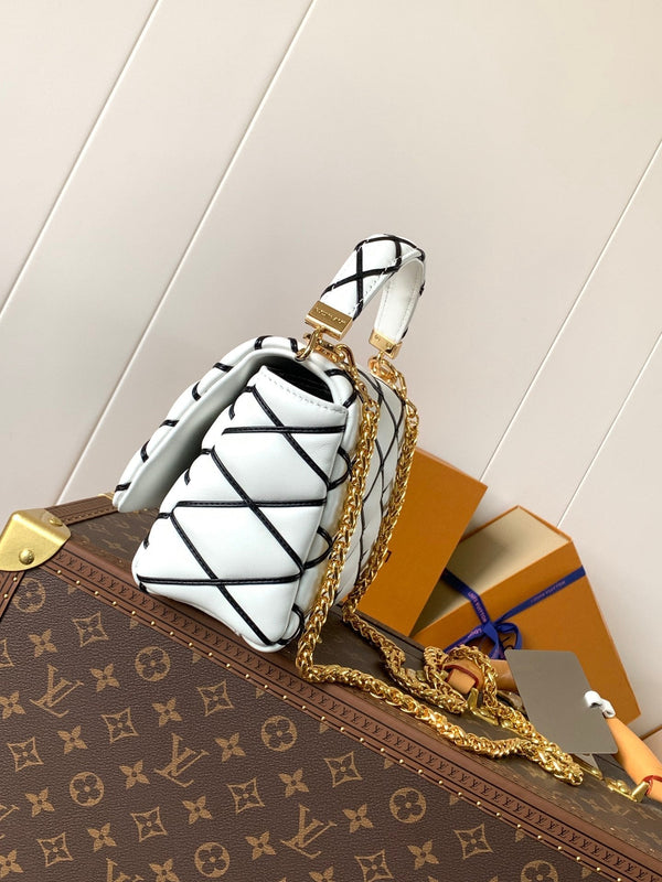 LV M22890 GO-14 MM 23cm Black White Lambskin GHW