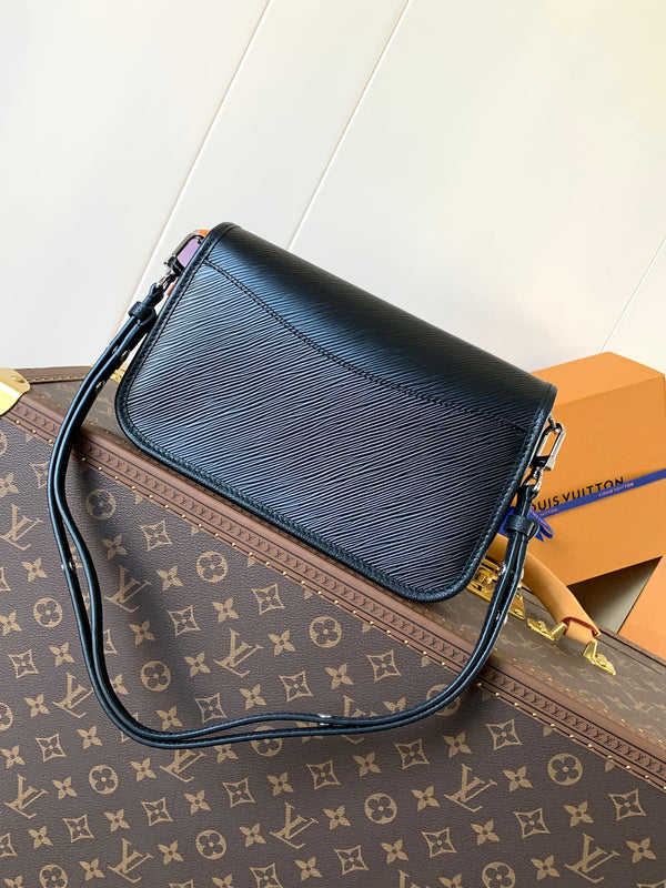 LV Buci Bag 24.5cm Black Epi Leather 241084