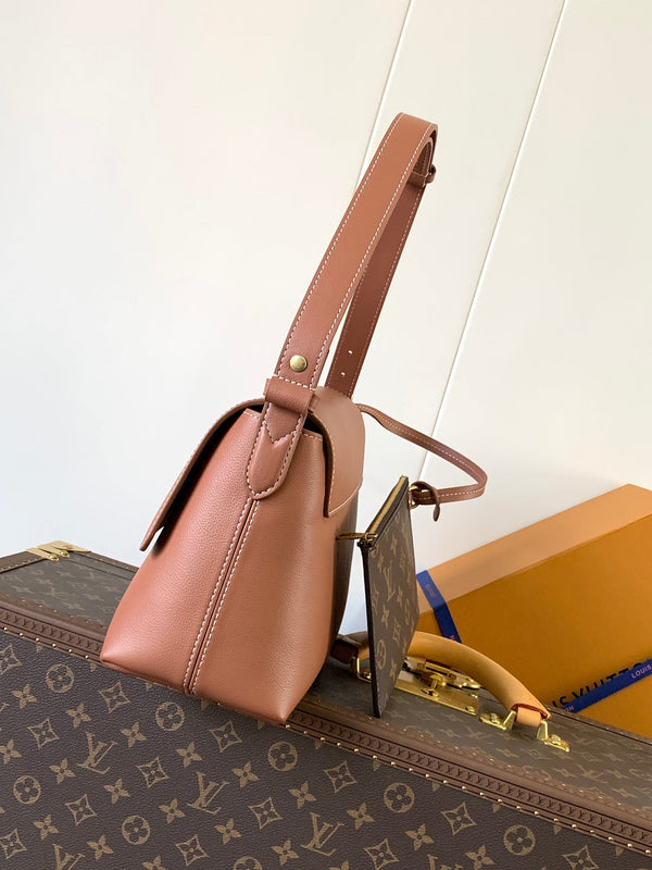 LV Low Key Messenger 30cm Cognac Brown Calfskin GHW