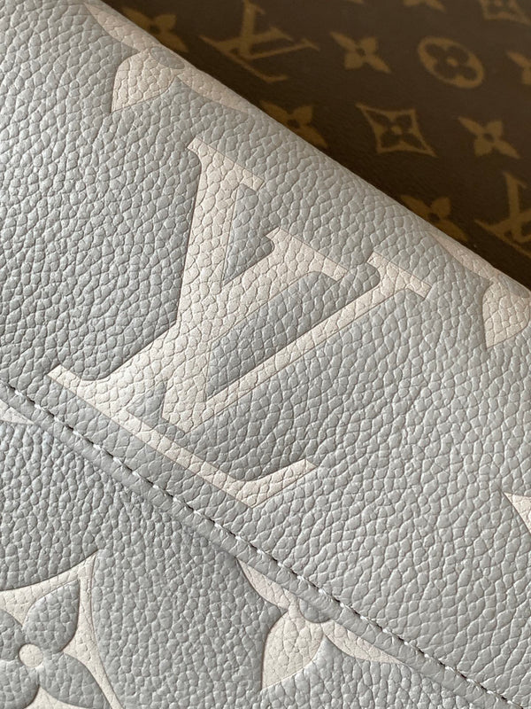LV WOC 23.5cm Brume Gray Embossed Cowhide Metal HW