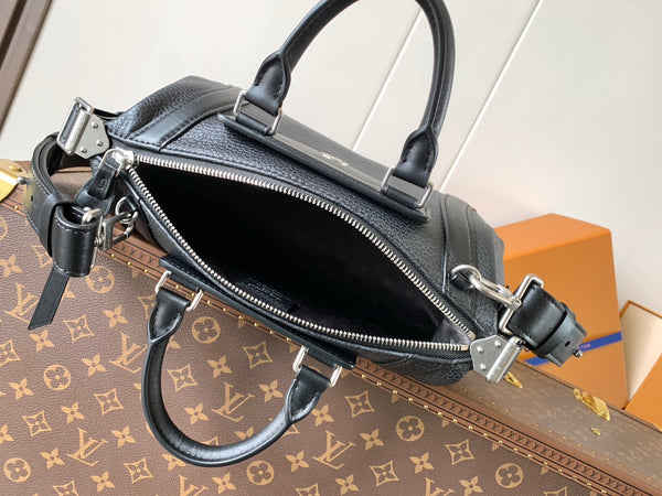 LV Nano LV Biker 38cm Nero Pelle di pecora e pelle di mucca Metallo