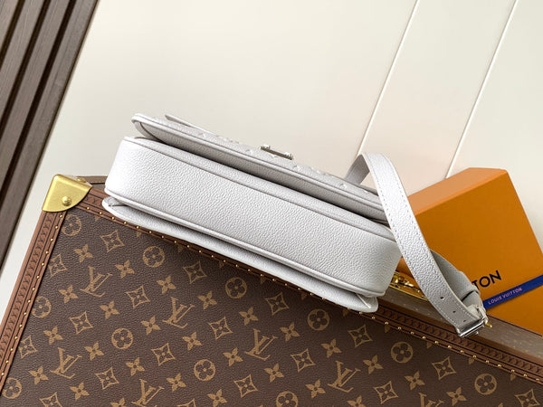 Pochette LV Métis 25cm Pelle Di Vacchetta Grigio Brume