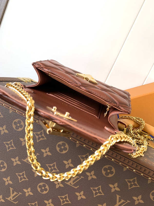 LV WOC Go-14 20cm Brown Sheepskin GHW