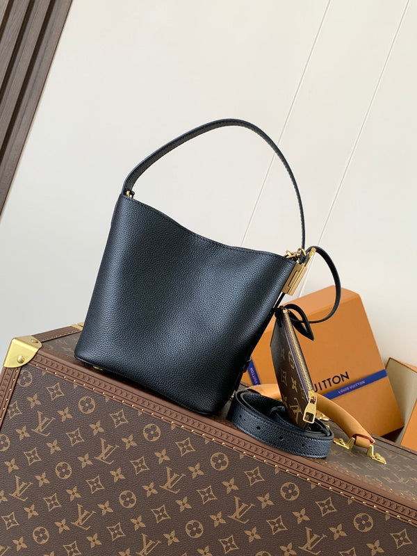 LV Low Key All In BB 16cm Pelle di vacchetta nera GHW