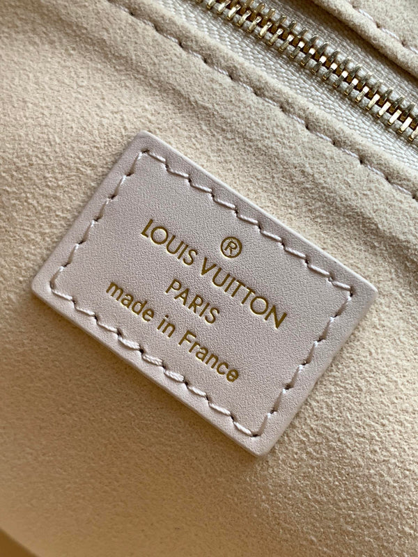 LV OnTheGo PM Dream Monogram in pelle di mucca goffrata - Light GHW