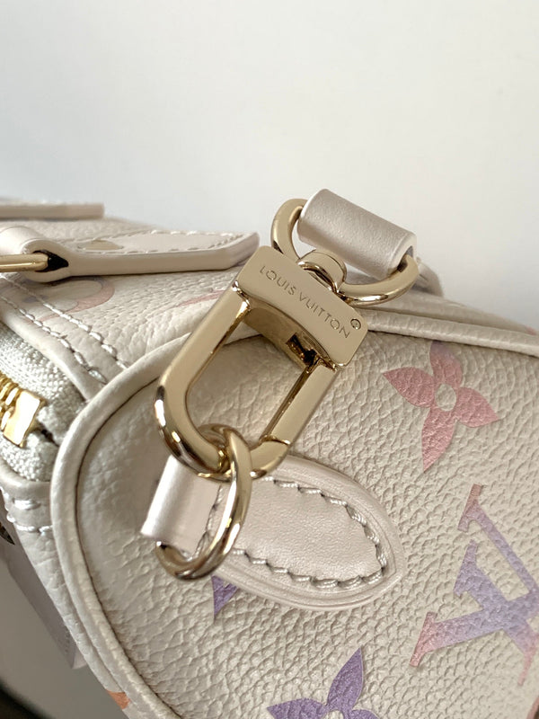 LV 25s Nano Speedy 16cm Dream Monogram Pelle di vacchetta goffrata - Light GHW