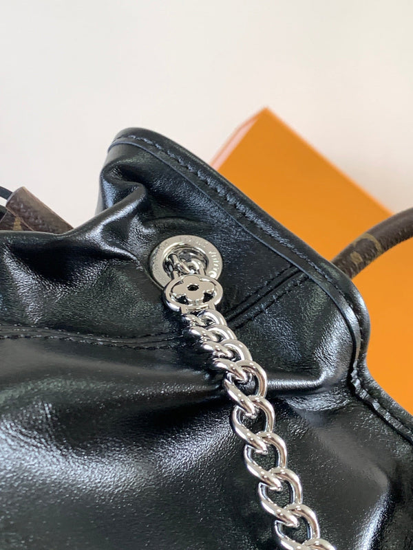 LV Off Duty Backpack 24cm Black Lambskin Sliver HW