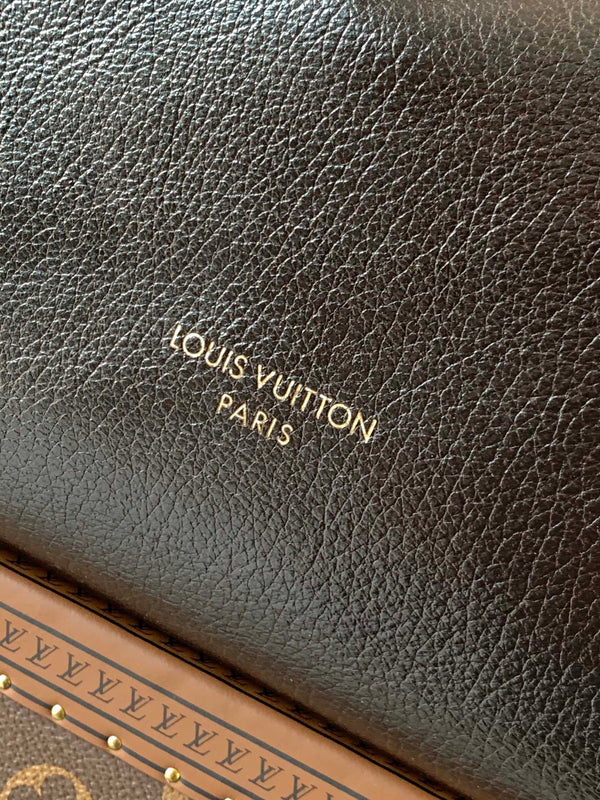 LV M26039 Express PM Handbag 26cm Black Cowhide GHW