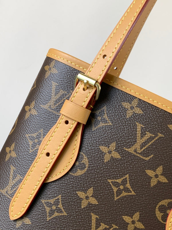 LV Petit Bucket PM 23cm Brown Monogram Canvas & Cowhide