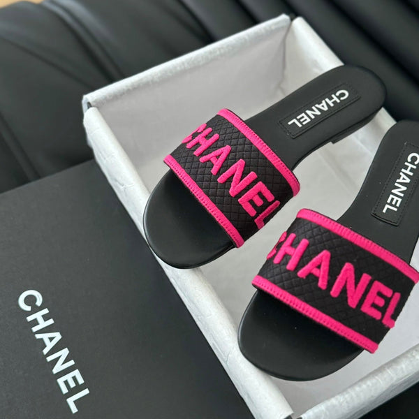 Woven Embroidered Letter Slippers Black Pink
