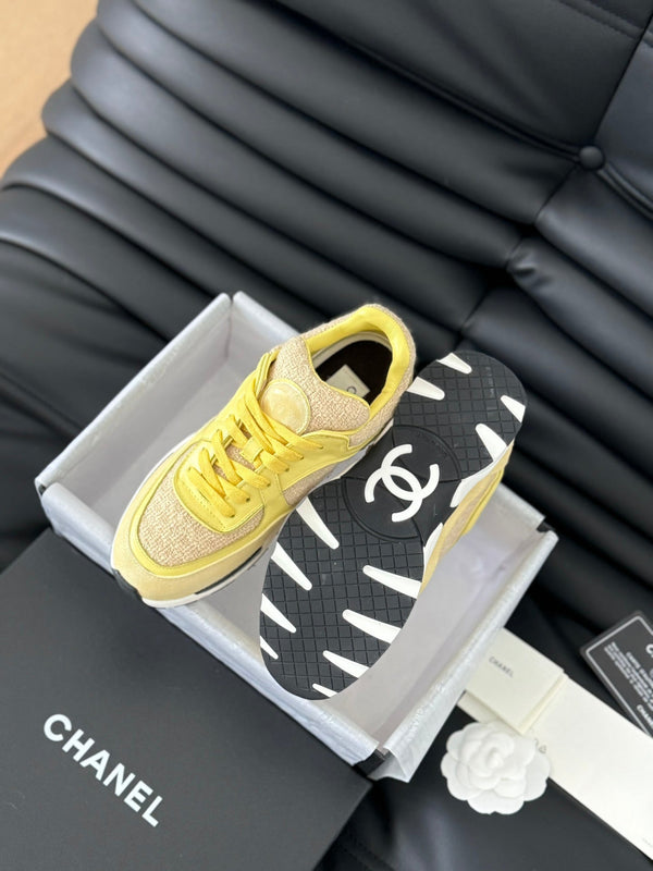 cc sneaker beige tweed yellow suede