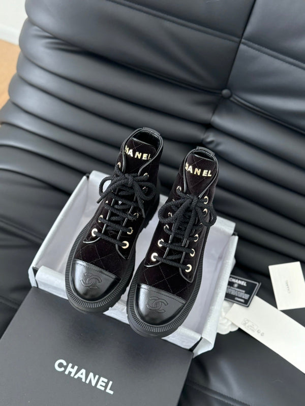 cc ankle boots dark red velvet quilted lambskin