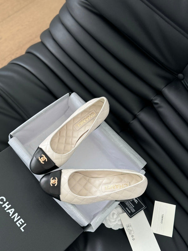 cc classic ballet flat with heel white quilted calfskin