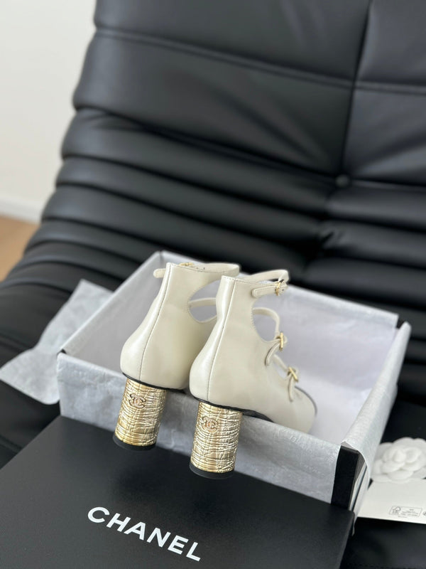 CC MARY JANE SHOES THREE STRAPS IN WHITE MIX BLACK LAMBSKIN