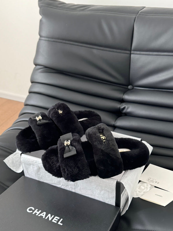 CC DAD SANDAL MULE IN PILE NERO CON FERRAMENTA ORO