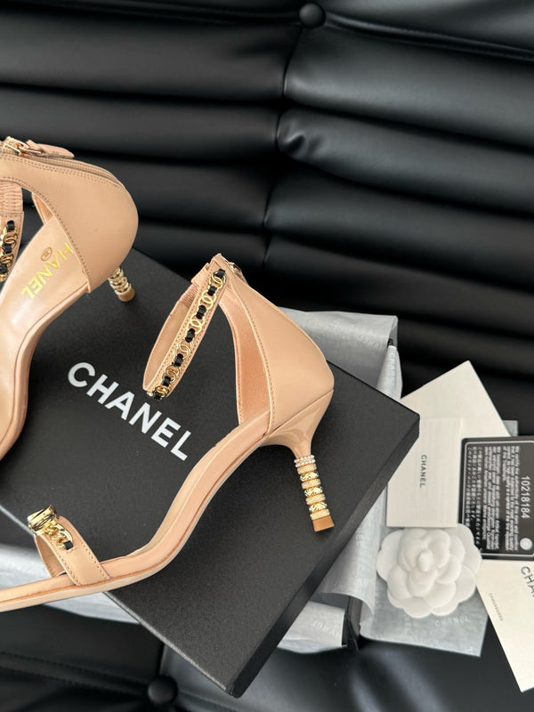 HIGH HEEL 7.5 MM SANDAL IN TAN BEIGE SHEEPSKIN WITH STICKERS