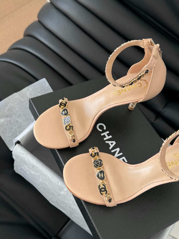 HIGH HEEL 7.5 MM SANDAL IN TAN BEIGE SHEEPSKIN WITH STICKERS