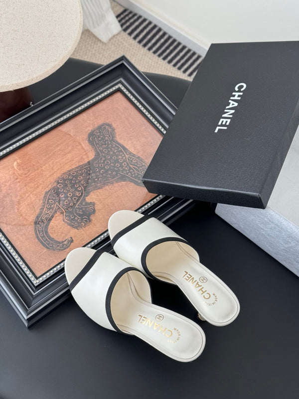 CC 25 Mules White Sheepskin Leather 305262