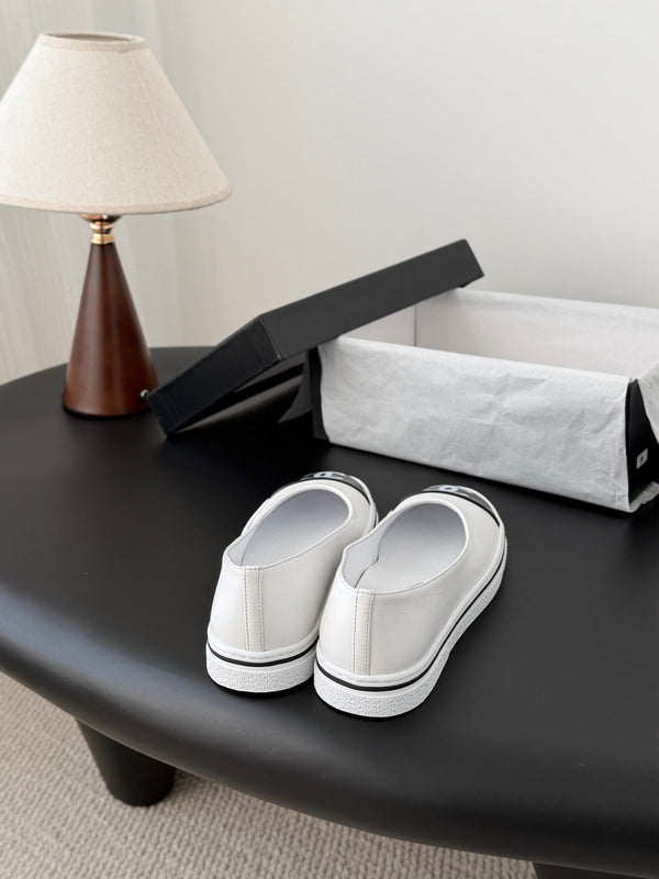 CC 26P Ballet Flat Black White Patent Leather Lambskin 670801