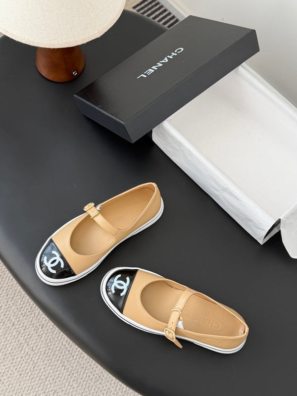 CC 26P Mary Jane Black Beige Patent Leather Lambskin 670805