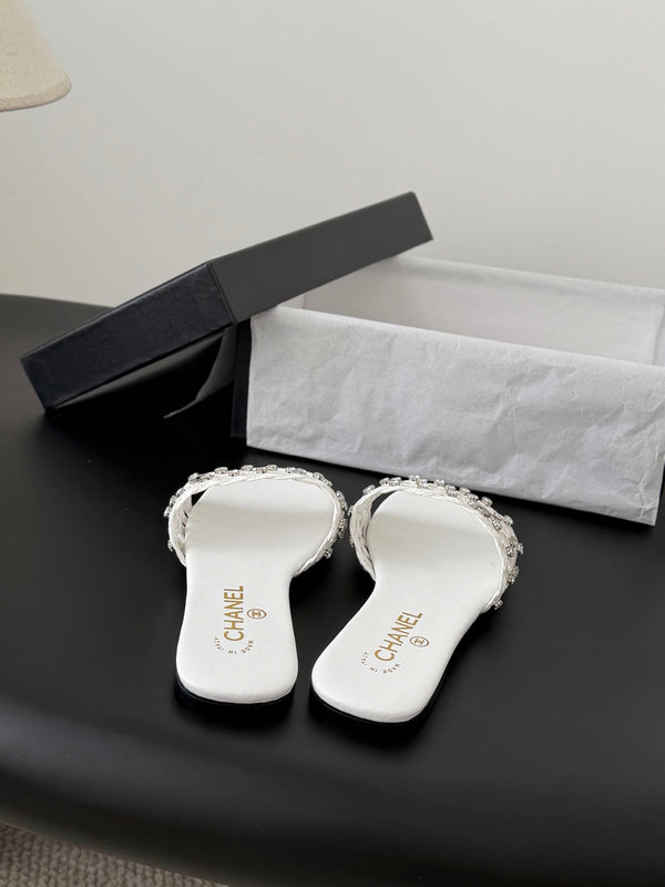 CC 26SS Chaussons Blanc Agneau Tressé 670628