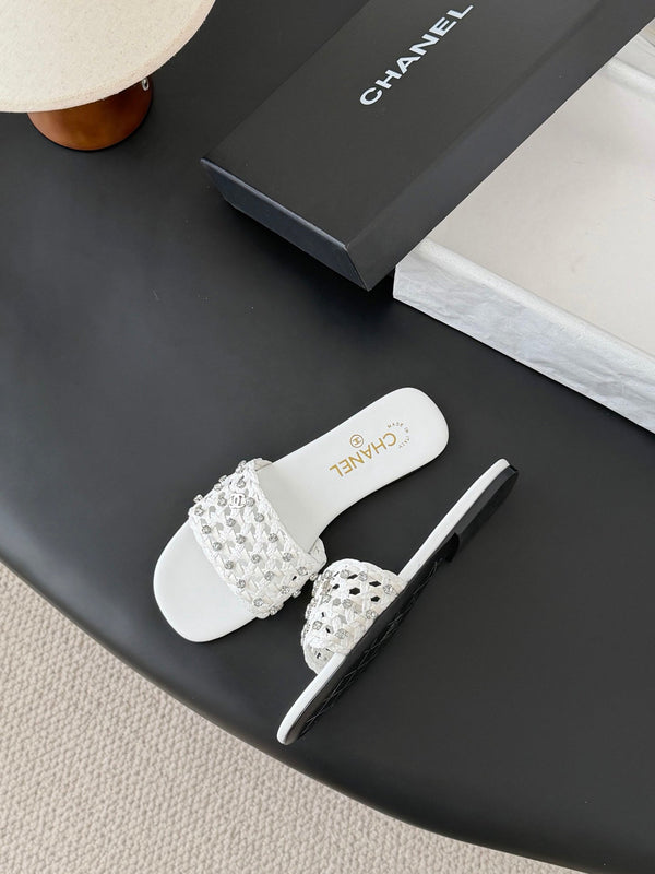 CC 26SS Chaussons Blanc Agneau Tressé 670628