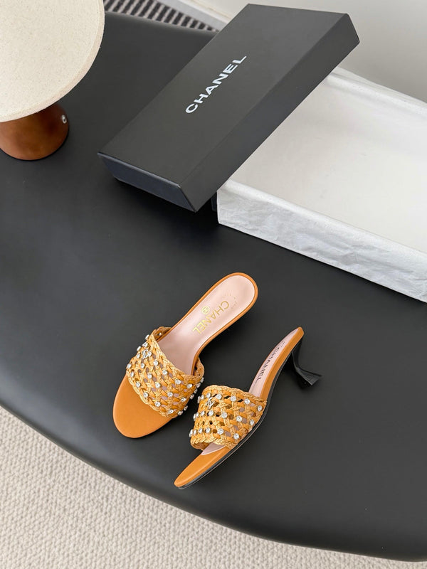 CC 26SS Sandals Tan Brown Woven Lambskin 670632