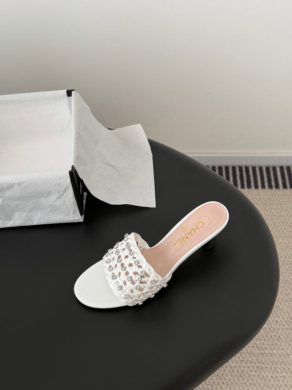 Sandales CC 26SS cuir d'agneau tressé blanc 670633